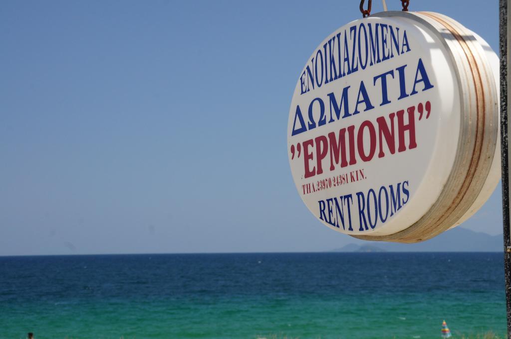 Ermioni Apartments Vrasná Eksteriør bilde