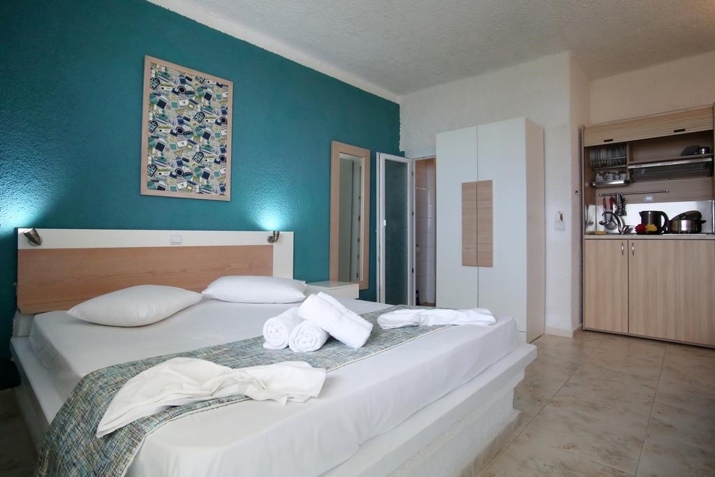Ermioni Apartments Vrasná Eksteriør bilde