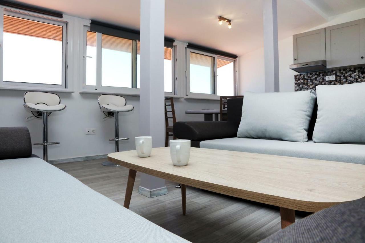 Ermioni Apartments Vrasná Eksteriør bilde